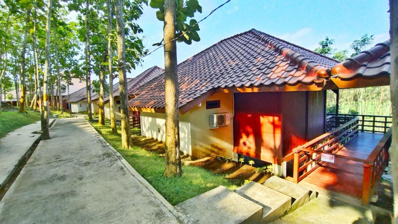 Kasuari Exotic Resort Magelang Exteriér fotografie